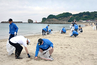 国府海岸クリーン作戦参加